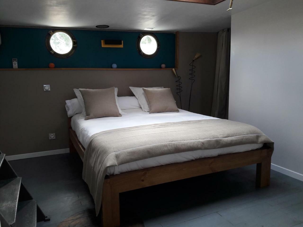Peniche La Belle Aimee Otel Aigues-Mortes Dış mekan fotoğraf